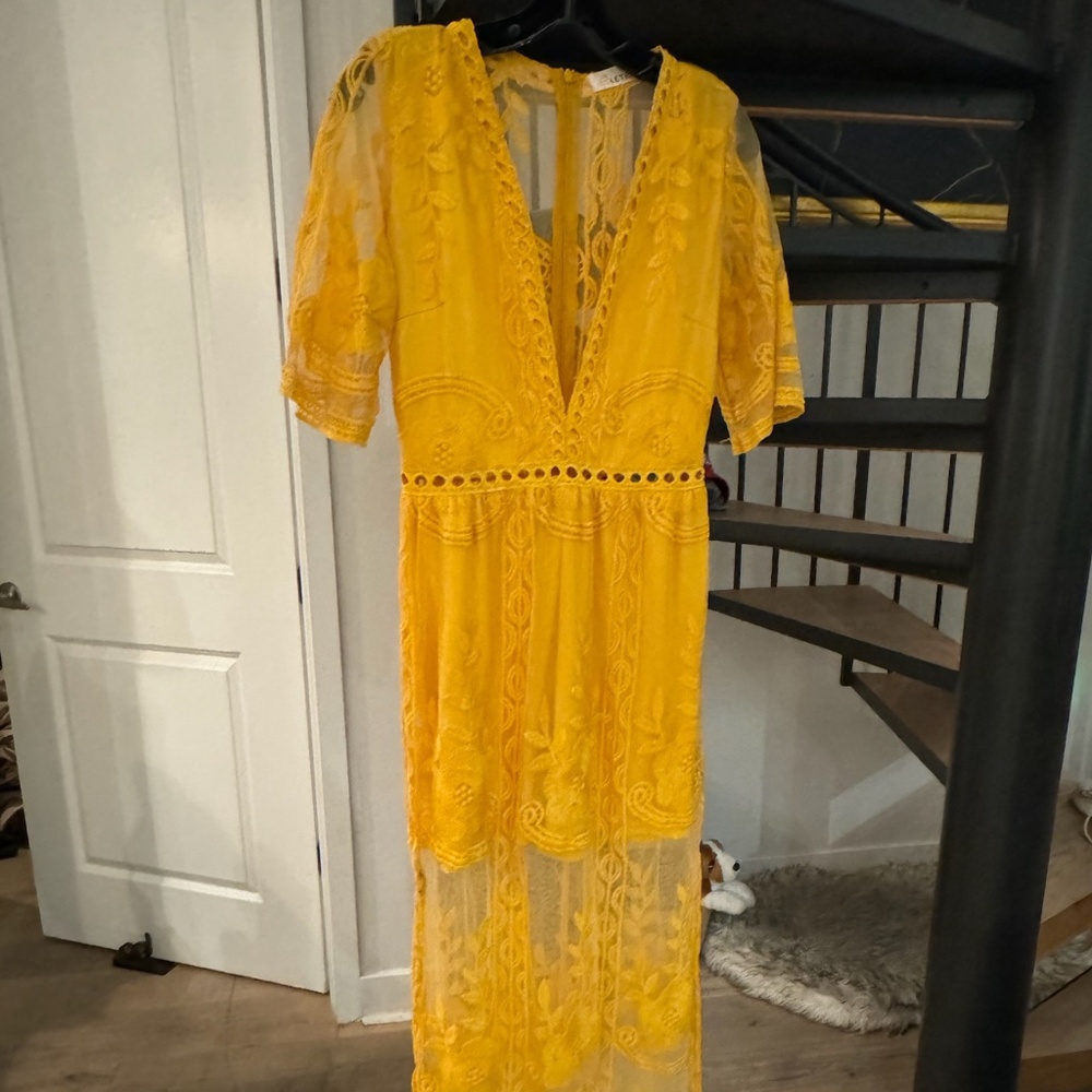 Eleter Mustard Yellow Lace Maxi Dress